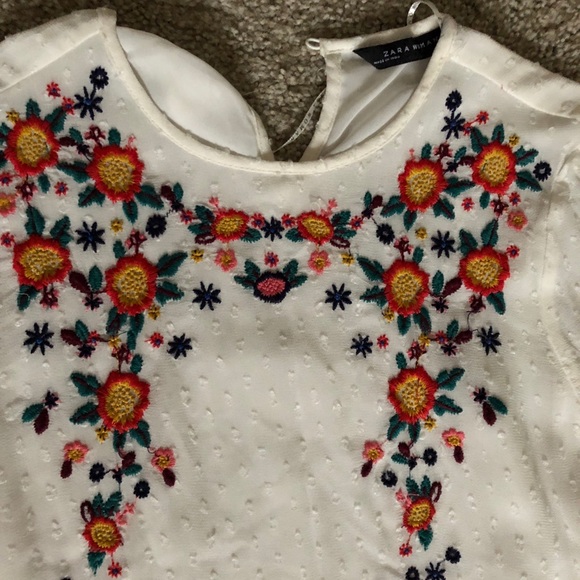 ZARA Blouse with Stitched Detail - Picture 5 of 8